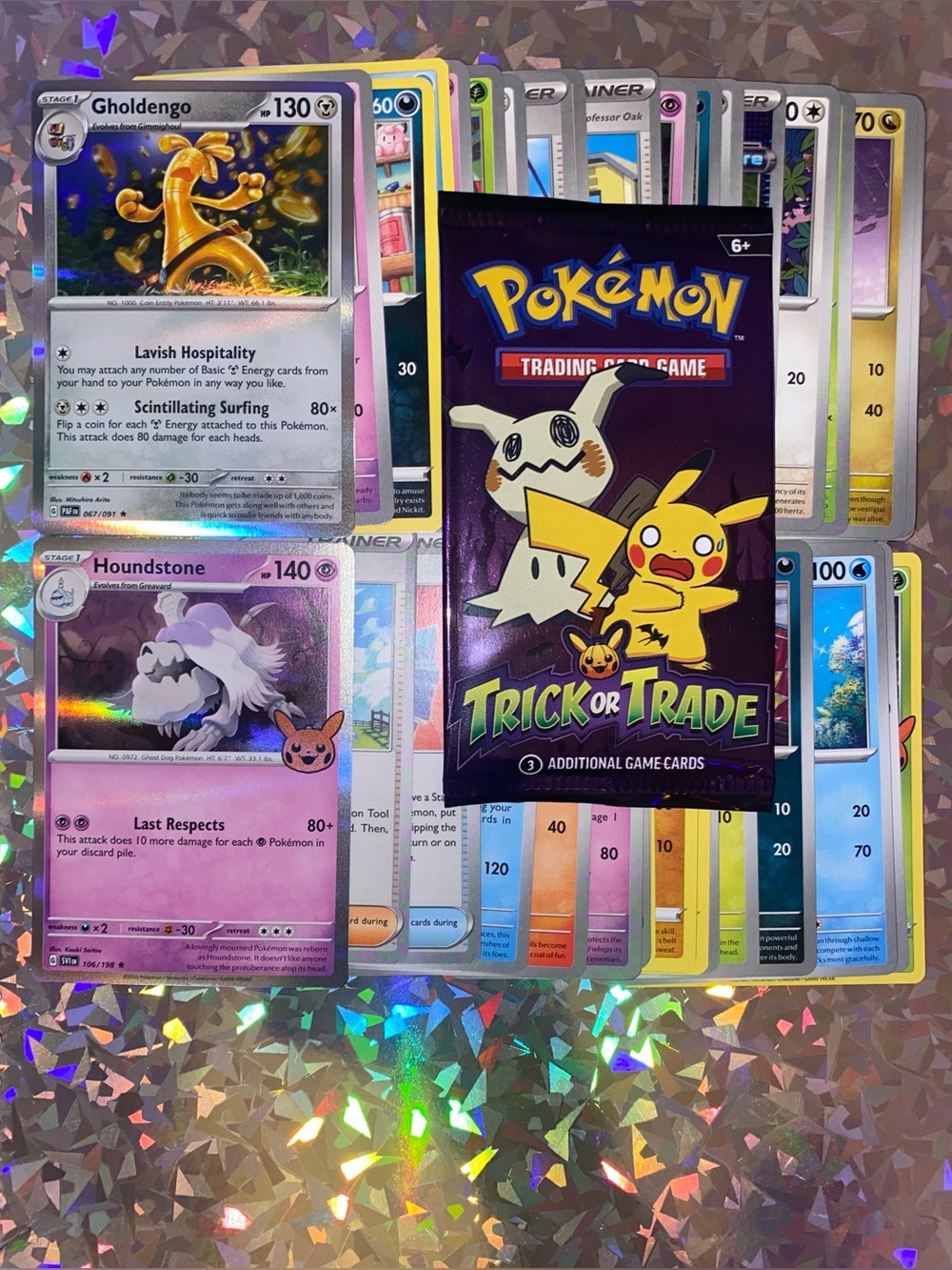 Sealed Pokémon ‘Trick or Trade’ booster pack + 40 assorted cards.